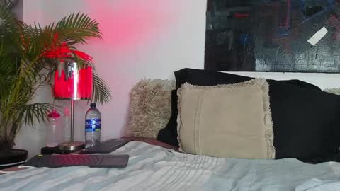 Snapshot of markus_latin chatting on January 27, 2025, 4:33 pm Markus latin online show from January 27, 2025, 4:33 pm