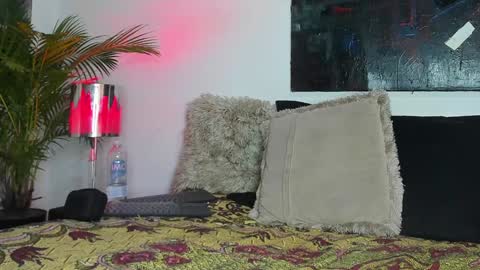 Snapshot of markus_latin chatting on February 8, 2025, 5:39 pm Markus latin online show from February 8, 2025, 5:39 pm