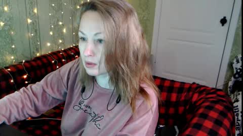 MarleneDietr online show from September 30, 2025, 6:02 pm