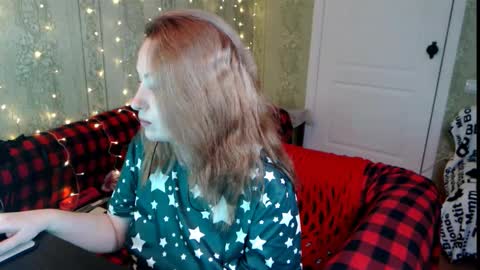 MarleneDietr online show from October 15, 2025, 10:59 am