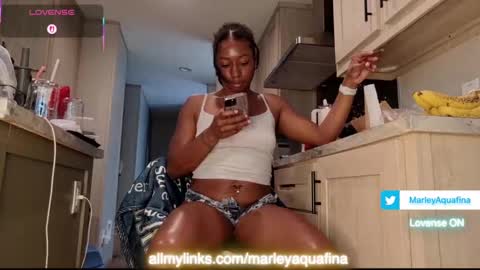 Snapshot of marleymadness9 chatting on September 25, 2025, 1:59 pm MarleyAquafina online show from September 25, 2025, 1:59 pm