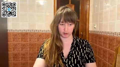 Snapshot of maroonmoon_ chatting on June 10, 2026, 7:57 pm Miriam online show from June 10, 2026, 7:57 pm