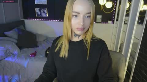 Marquise online show from December 14, 2025, 5:35 am