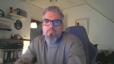 Snapshot of marriedcock1980 chatting on December 20, 2024, 7:12 am marriedcock1980 online show from December 20, 2024, 7:12 am