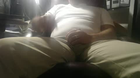 only fans marrieddad19751975 online show from January 15, 2026, 9:03 am