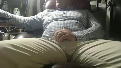 only fans marrieddad19751975 online show from February 23, 2026, 8:06 pm