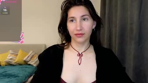 marrycolins online show from November 5, 2025, 3:28 am