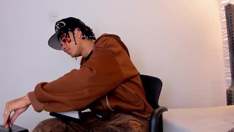 MARSHALL online show from February 13, 2026, 12:56 pm