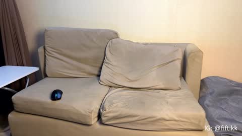 marsloveyou online show from February 2, 2025, 2:24 pm