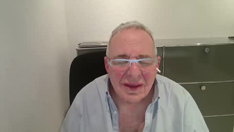 Snapshot of martin_1947 chatting on March 29, 2026, 9:59 pm martin_1947 online show from March 29, 2026, 9:59 pm