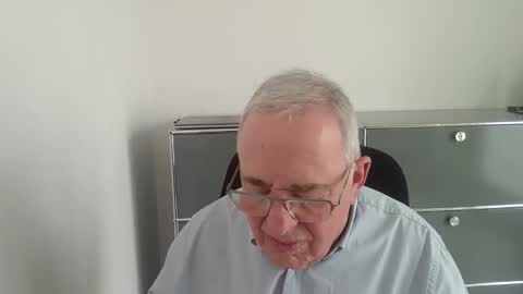 Snapshot of martin_1947 chatting on April 5, 2026, 1:52 pm martin_1947 online show from April 5, 2026, 1:52 pm