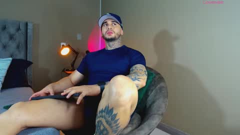 ONLYFANS Sotoandres   modelo independiente online show from October 5, 2025, 9:13 pm