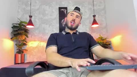 Martin Foster online show from April 25, 2026, 4:48 am