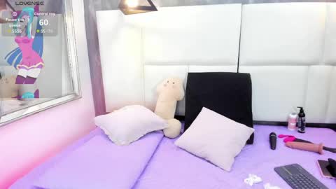 Martina  online show from April 21, 2026, 11:27 am