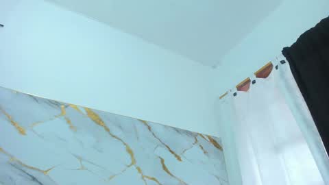 Snapshot of martina_lopezz1 chatting on February 19, 2025, 3:38 pm Martina online show from February 19, 2025, 3:38 pm