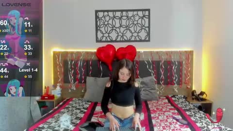 Snapshot of martina_lujann chatting on February 17, 2025, 12:27 pm M A R T I N A online show from February 17, 2025, 12:27 pm