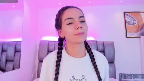 Martina online show from September 13, 2025, 12:49 pm