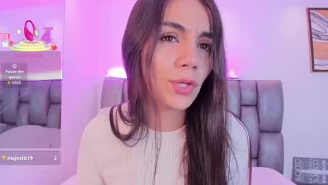 Martina online show from September 24, 2025, 1:58 pm