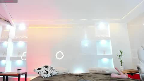 Martina  online show from February 17, 2025, 8:15 pm