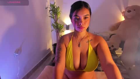 martina Bianchi  online show from December 10, 2024, 1:11 pm