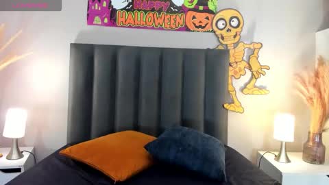 MARTINA BLAKE  Colombian redhead girl  online show from October 25, 2025, 3:18 pm