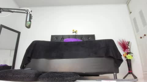 Martina online show from May 21, 2026, 3:24 am