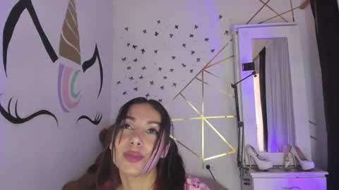 ...  ... online show from October 28, 2025, 7:16 pm