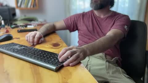 Snapshot of martincito22xl chatting on December 19, 2024, 7:18 pm Martincito online show from December 19, 2024, 7:18 pm