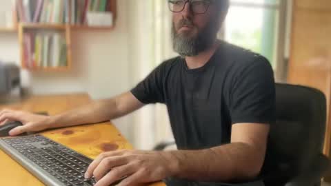 Snapshot of martincito22xl chatting on February 12, 2025, 2:54 pm Martincito online show from February 12, 2025, 2:54 pm