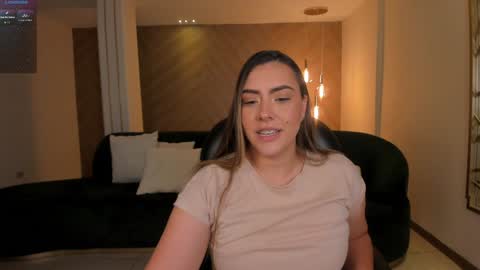 Snapshot of martinnabonnet chatting on February 2, 2025, 1:30 pm Martinna Bonnet online show from February 2, 2025, 1:30 pm