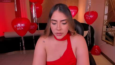 Snapshot of martinnabonnet chatting on February 13, 2025, 2:20 pm Martinna Bonnet online show from February 13, 2025, 2:20 pm