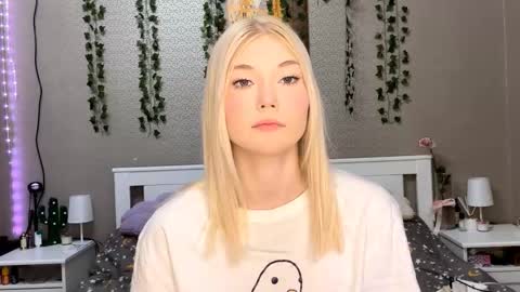 Lisa online show from January 7, 2026, 9:01 am