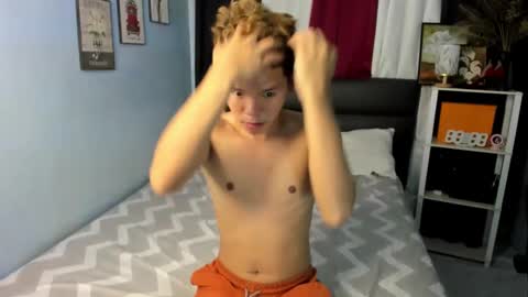 marvin_nextdoor69 online show from February 17, 2025, 8:52 am