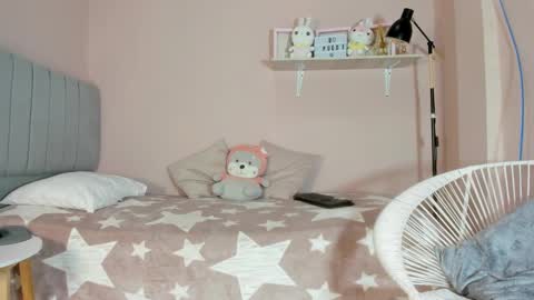 mary_cute9 online show from October 7, 2025, 12:13 pm