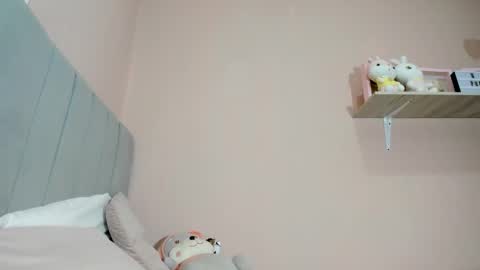 mary_cute9 online show from November 20, 2025, 12:16 pm