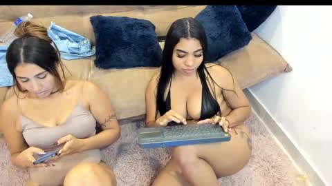 Snapshot of mary_jell81 chatting on October 27, 2025, 1:09 am mary j online show from October 27, 2025, 1:09 am