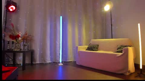 Snapshot of mary_julia chatting on June 20, 2026, 8:00 pm Julia online show from June 20, 2026, 8:00 pm