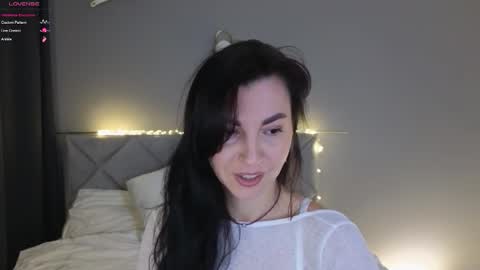 Maria online show from November 3, 2025, 7:42 am