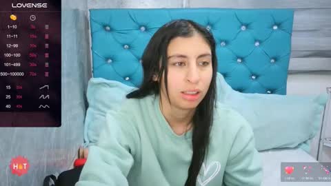  Mary Moon  online show from October 22, 2025, 10:48 am