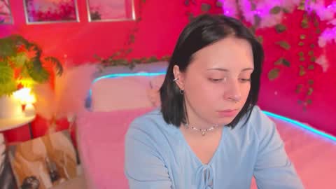 Snapshot of mary_radiant chatting on February 17, 2026, 2:08 am Mary online show from February 17, 2026, 2:08 am