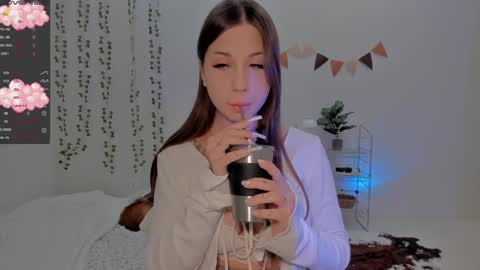 Maryana online show from December 23, 2024, 3:44 pm