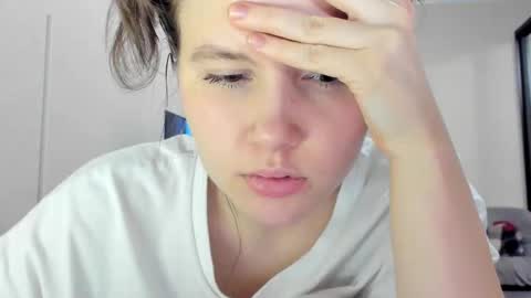 Snapshot of maryanncherry chatting on February 14, 2026, 11:12 pm Maryann online show from February 14, 2026, 11:12 pm