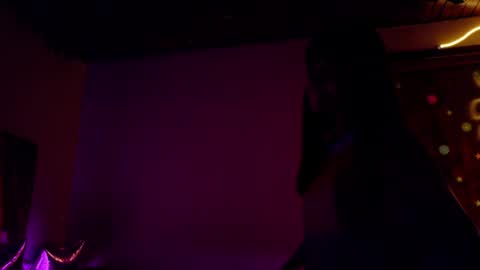     online show from June 7, 2026, 3:43 am
