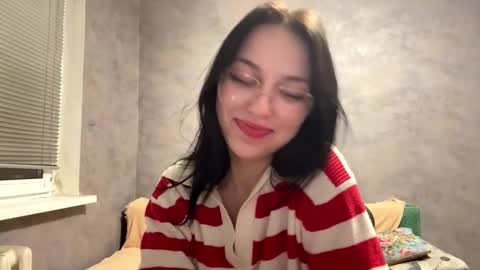 Stephie online show from December 21, 2025, 9:55 pm