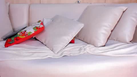   online show from December 14, 2024, 3:15 pm