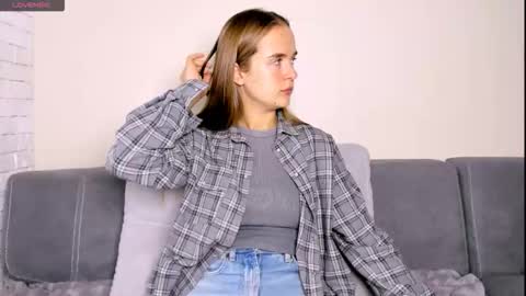 Mari online show from November 7, 2025, 8:36 am