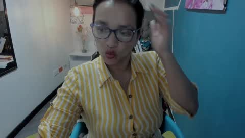 Marylin online show from December 2, 2024, 11:07 pm