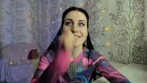 Mary Lou online show from February 21, 2025, 6:29 am