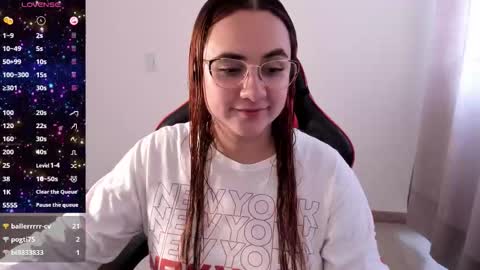 Snapshot of maryluna95 chatting on October 22, 2025, 5:34 pm Dulce Maria online show from October 22, 2025, 5:34 pm