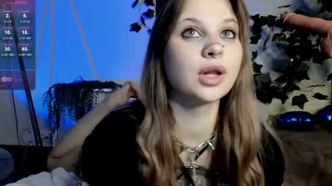 Mary x online show from March 4, 2025, 5:11 am